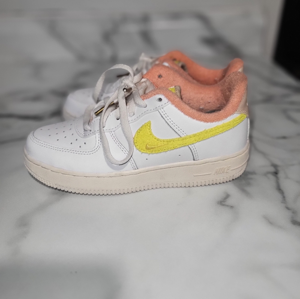 Nike shoes